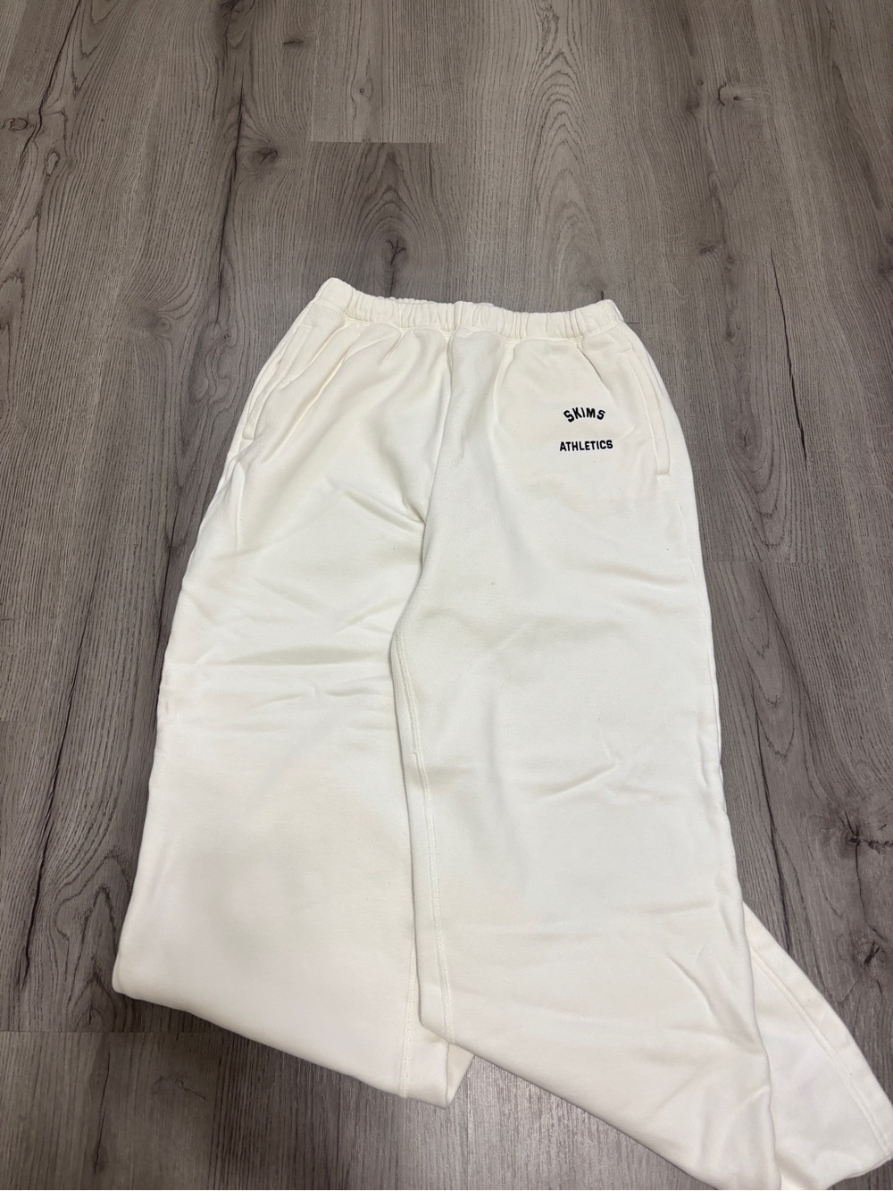 SKIMS COTTON FLEECE CLASSIC STRAIGHT LEG PANT Cream Sweatpants